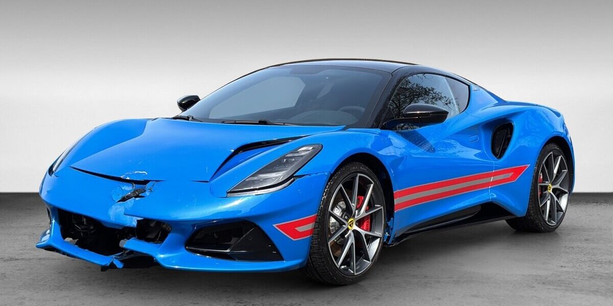 Lotus Emira Limited 1 of 12 Edition DSG Alcantara 7.000 km 59.400 &euro; Wuppertal 42327