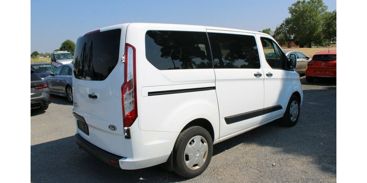 Ford Tourneo Custom 320 L1H1 VA - 8-Sitzer - 224.945 km 9.980 &euro; Euskirchen 53881