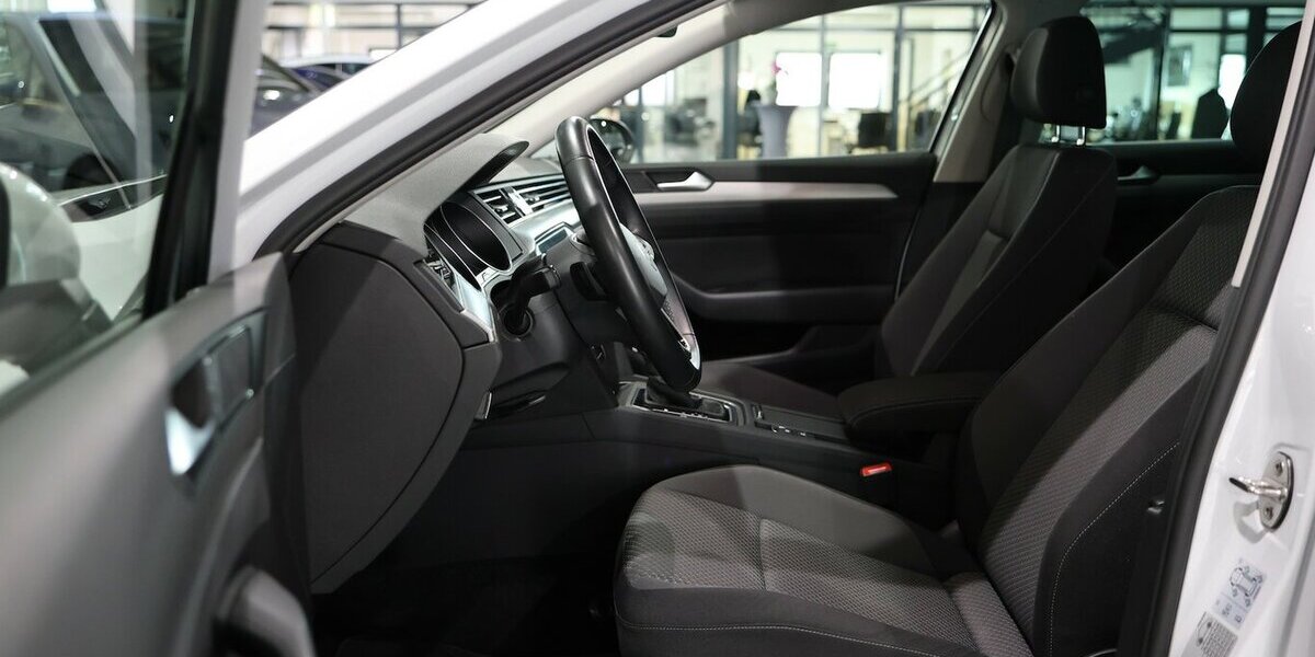 VW Passat Variant 2.0 TDI DSG BUSINESS LED,ACC+LANE 56.000 km 23.555 &euro; Hamm 59077