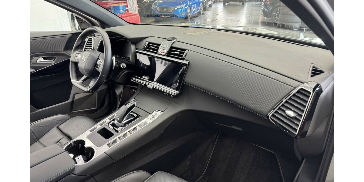 DS Automobiles DS7 Blue HDI 130 Étoile LED Nachtsicht Pano 44.900 km 28.100 &euro; Lich 35423