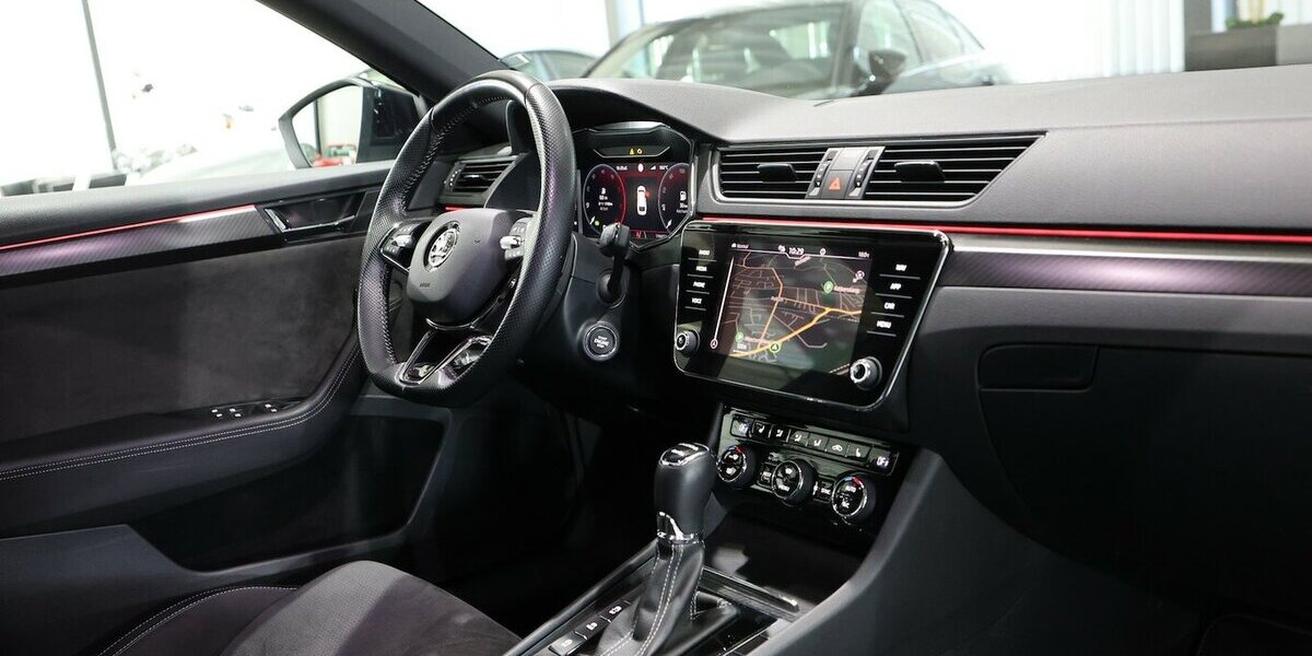 Skoda Superb Combi 2.0 TDI DSG 4x4 SPORTLINE BLACK 110.000 km 26.777 &euro; Hamm 59077