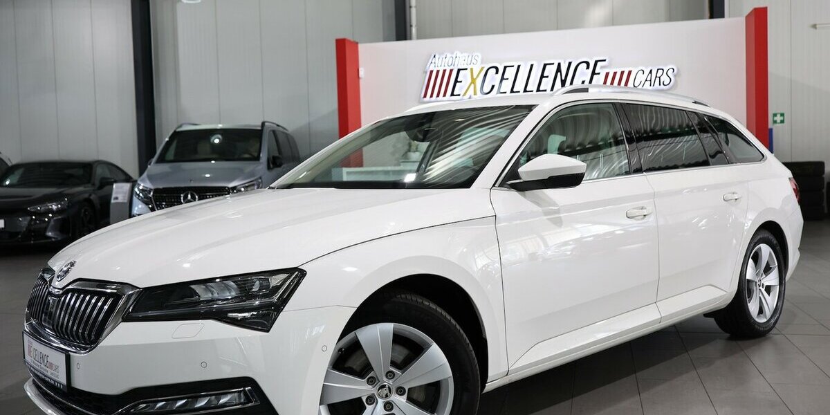 Skoda Superb Combi 2.0 TDI DSG STYLE / WHITE & BEIGE / 108.000 km 21.111 &euro; Hamm 59077