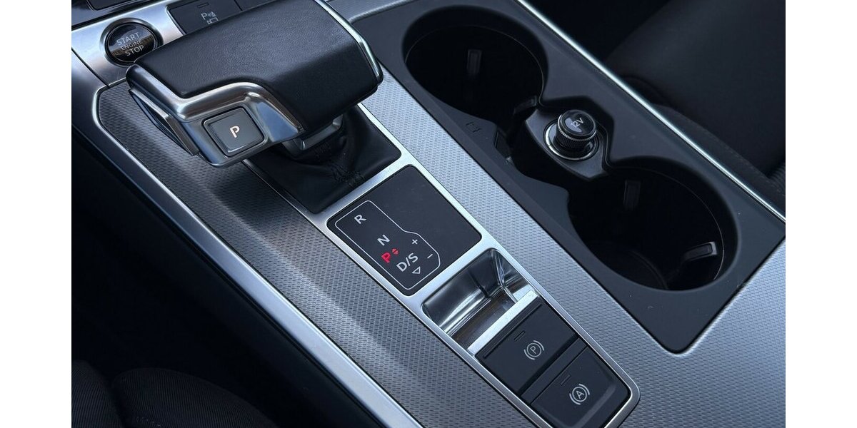 Audi A6 40 TDI sport 360°/MATRIX-LED/NAVI/SHZ/ACC/DAB 79.900 km 28.900 &euro; Villingen-Schwenningen 78054