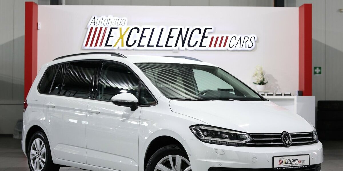 VW Touran 2.0 TDI DSG IQ Comfortline / 7-SITZE, LED 66.000 km 27.111 &euro; Hamm 59077