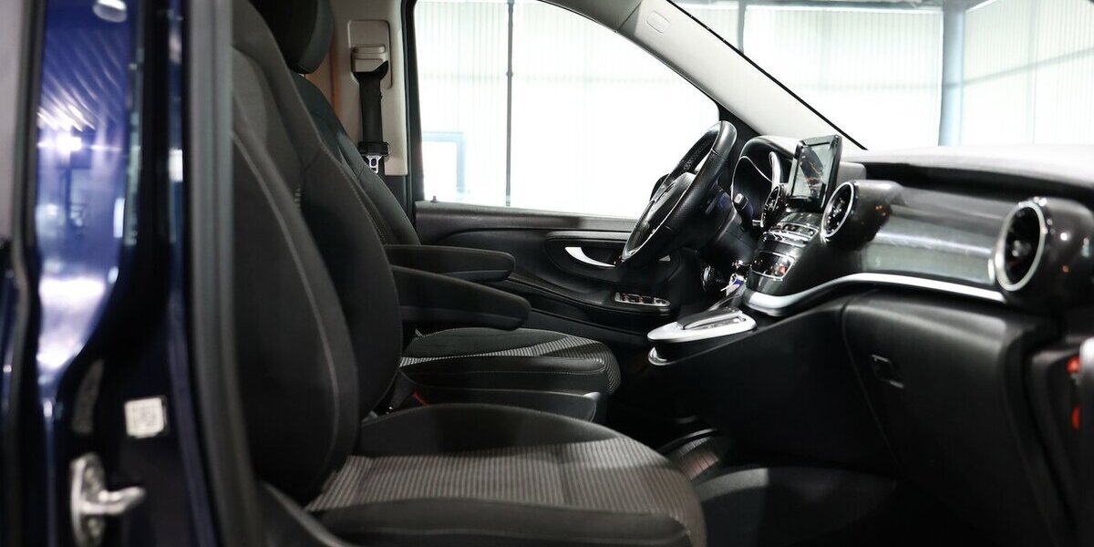Mercedes-Benz V 250 d EDITION LANG SPORT 8-SITZER,NAVI+KAMERA 97.000 km 39.991 &euro; Hamm 59077