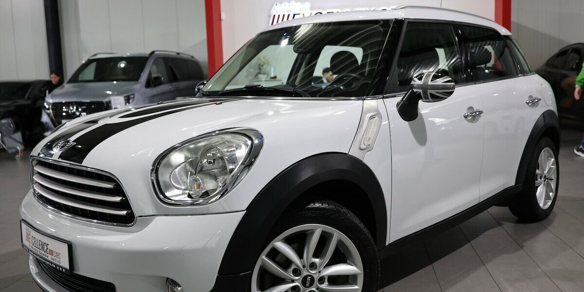 Mini Cooper D Countryman PEPPER II CARBON COLOUR 129.000 km 9.444 &euro; Hamm 59077