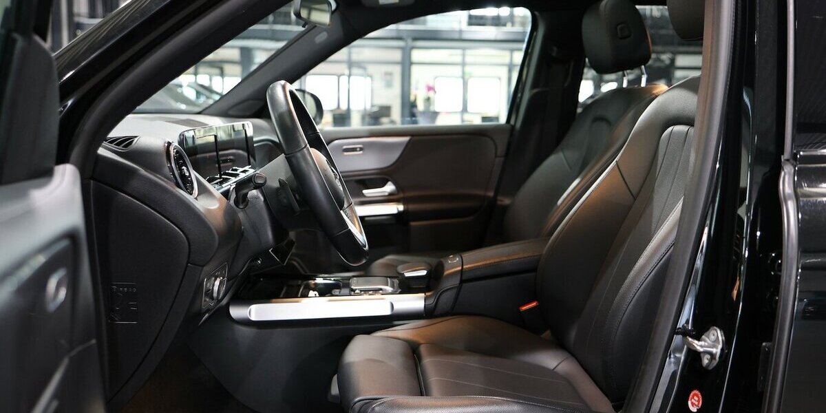 Mercedes-Benz GLB 200 d PROGRESSIVE SPORT / PANORAMA, MATRIX 144.000 km 27.991 &euro; Hamm 59077