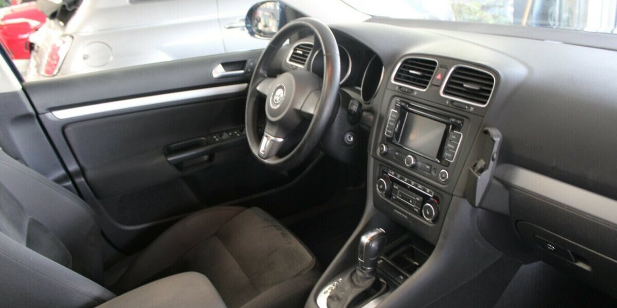 VW Golf Variant Golf 2.0 TDI DPF DSG Highline 103.458 km 9.980 &euro; Euskirchen 53881
