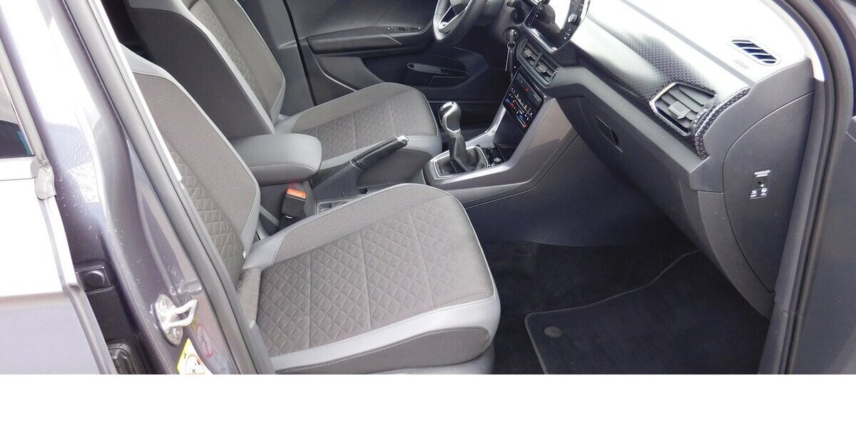 VW T-Cross 1.0 Style BMT TSI Klima Navi 20.000 km 17.990 &euro; Vordorf 38533
