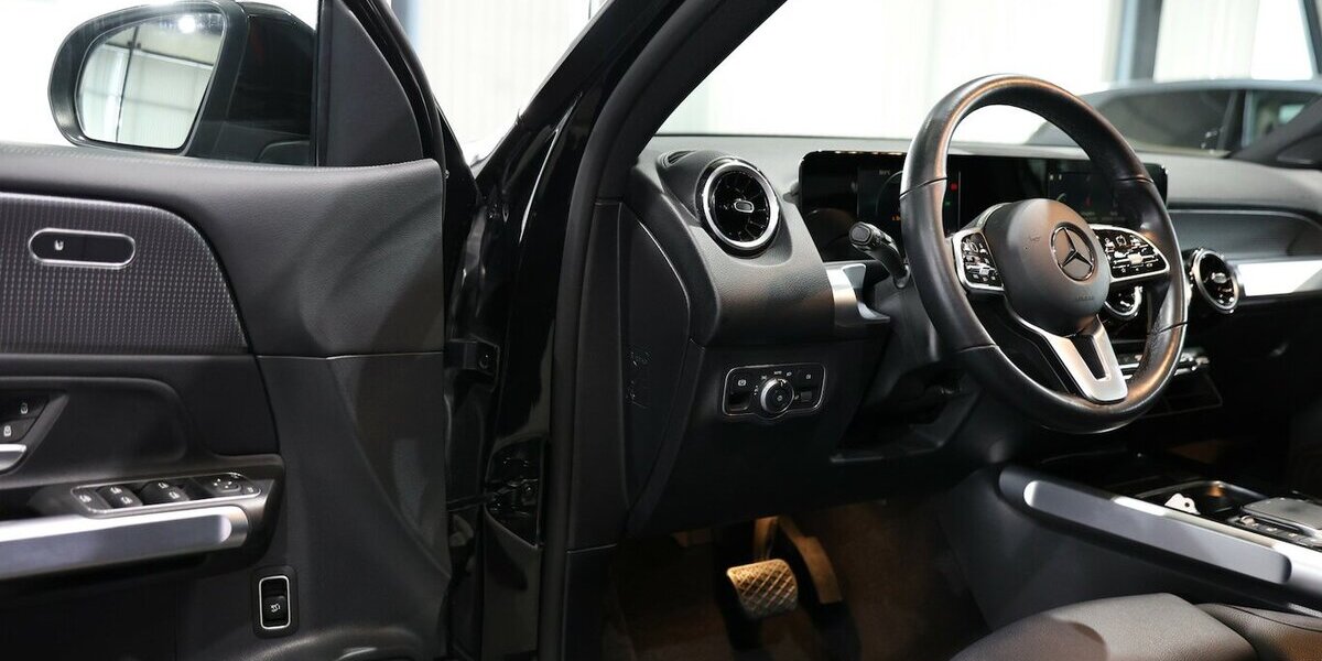 Mercedes-Benz GLB 200 d PROGRESSIVE SPORT / PANORAMA, MATRIX 144.000 km 27.991 &euro; Hamm 59077