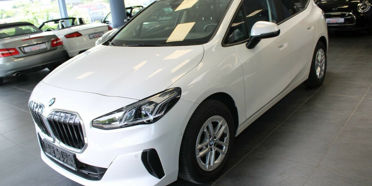 BMW 218 Active Tourer Aut. 32.270 km 25.980 &euro; Euskirchen 53881