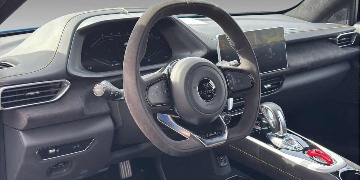 Lotus Emira Limited 1 of 12 Edition DSG Alcantara 7.000 km 59.400 &euro; Wuppertal 42327