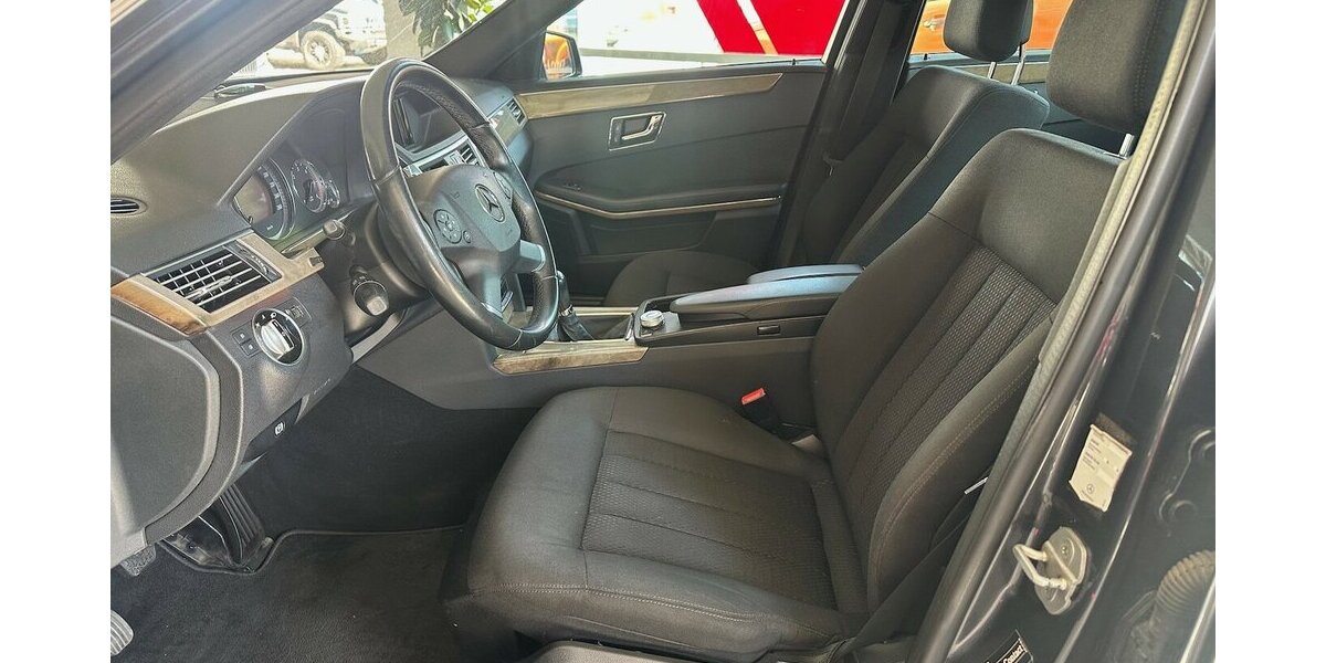 Mercedes-Benz E 200 CDI BlueEfficiency Elegance |Navi|Tempo|PDC 199.782 km 7.499 &euro; Mainz-Kostheim 55246