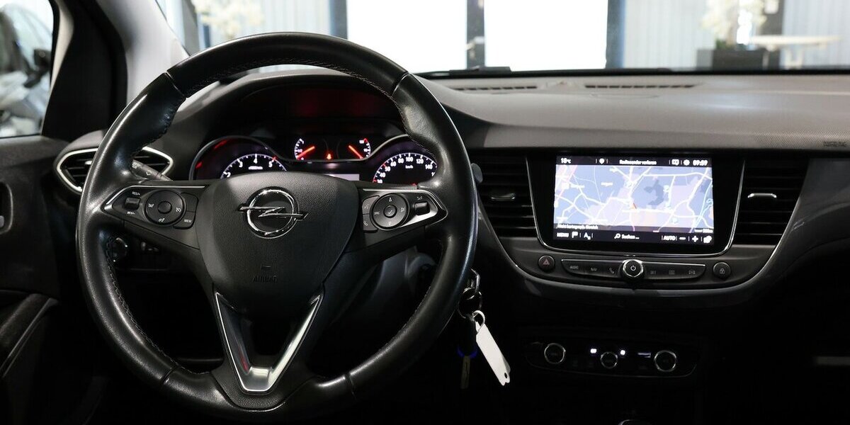 Opel Crossland 1.5 D BUSINESS ELEGANCE / LED / LEDER 127.000 km 12.221 &euro; Hamm 59077