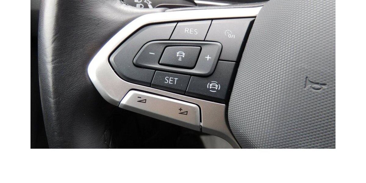 VW Tiguan Allspace 1.5 TSI Life 7 Sitze Navi DSG 30.900 km 28.990 &euro; Vordorf 38533