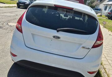 Ford Fiesta 17.300 km 3.000 &euro; Neumünster 24539