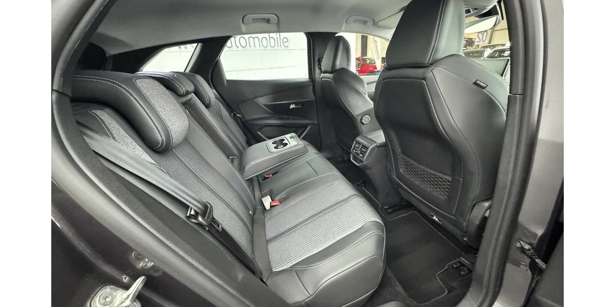 Peugeot 3008 1.6 225 Allure 1.Hand Pack Plug-In Hybrid 51.950 km 20.540 &euro; Lich 35423