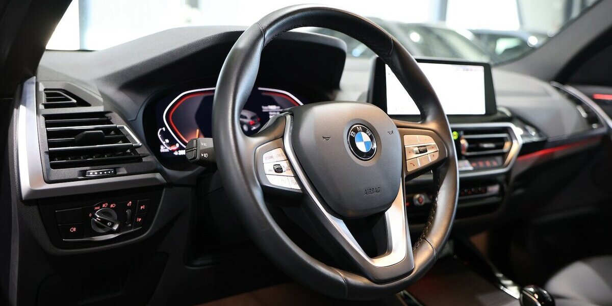 BMW X3 xDrive 20d SPORT VOLL-LEDER, LIVE-COCKPIT-PRO 74.000 km 36.221 &euro; Hamm 59077