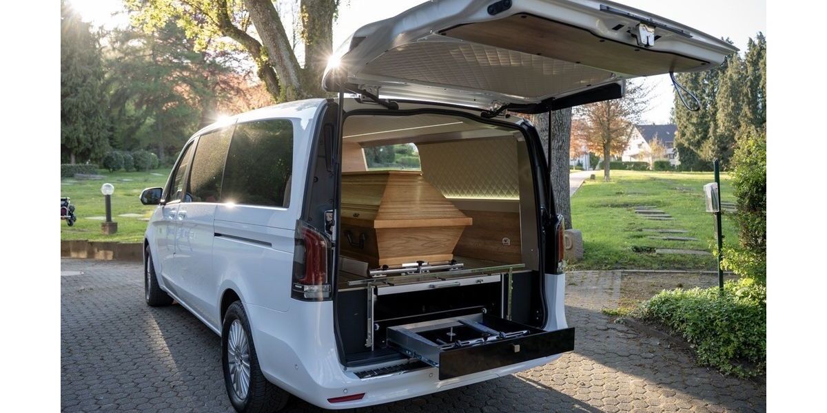 Mercedes-Benz EQV 13.000 km 82.467 &euro; Wuppertal & 12621 Berlin 42111
