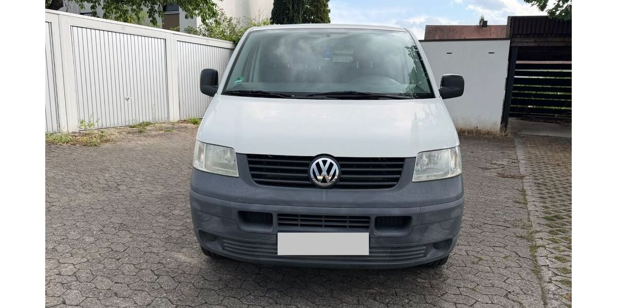 VW T5 Transporter 240.000 km 3.900 &euro; Fürth 90766