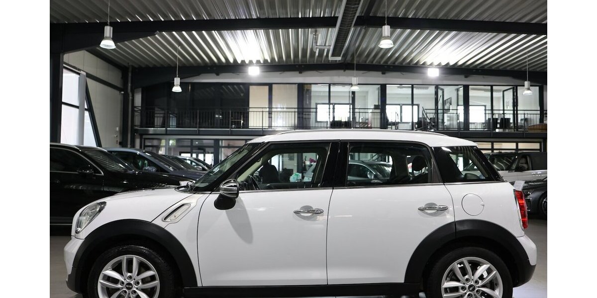 Mini Cooper D Countryman PEPPER II CARBON COLOUR 129.000 km 9.444 &euro; Hamm 59077