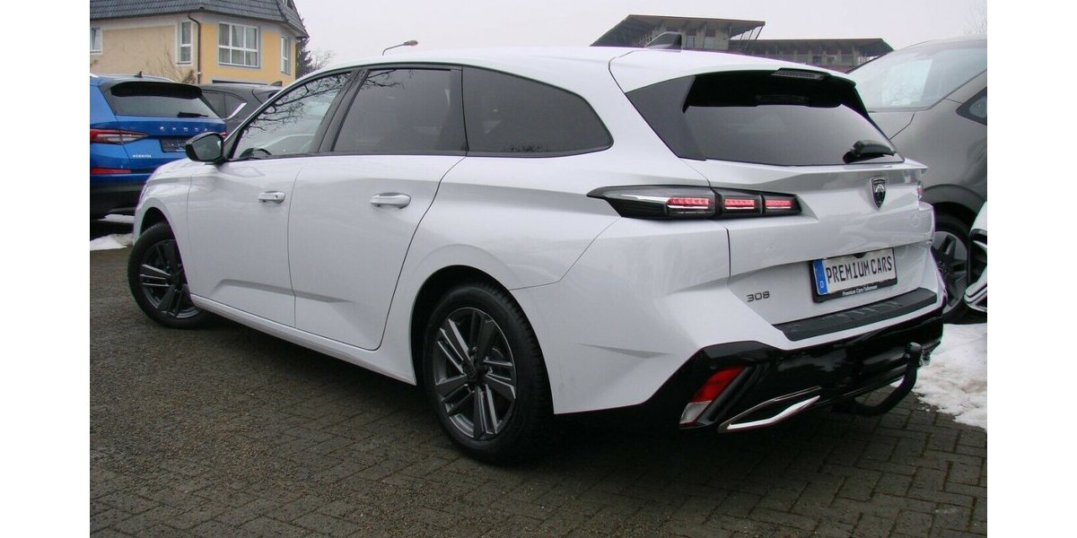 Peugeot 308 1.5L Allure ACC AHK LED Navi Kamera 34.524 km 22.980 &euro; Falkensee 14612