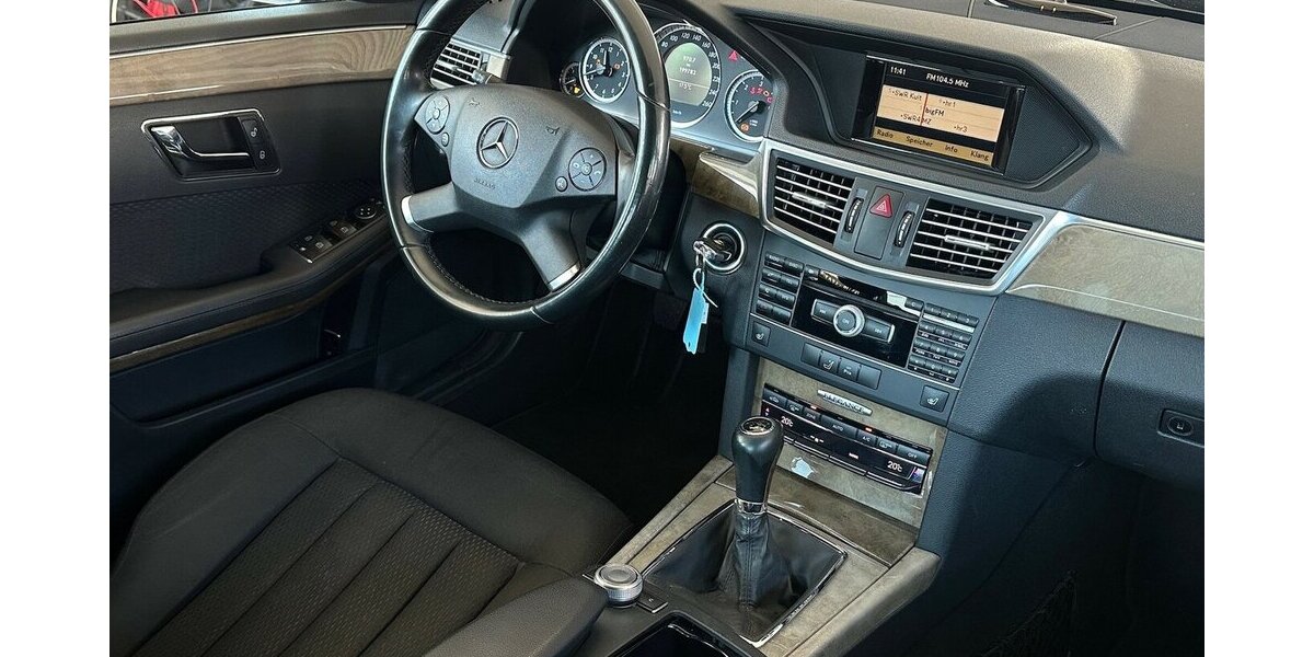 Mercedes-Benz E 200 CDI BlueEfficiency Elegance |Navi|Tempo|PDC 199.782 km 7.499 &euro; Mainz-Kostheim 55246