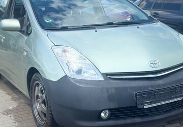 Toyota Prius 133.280 km 3.999 &euro; Wildau 15745
