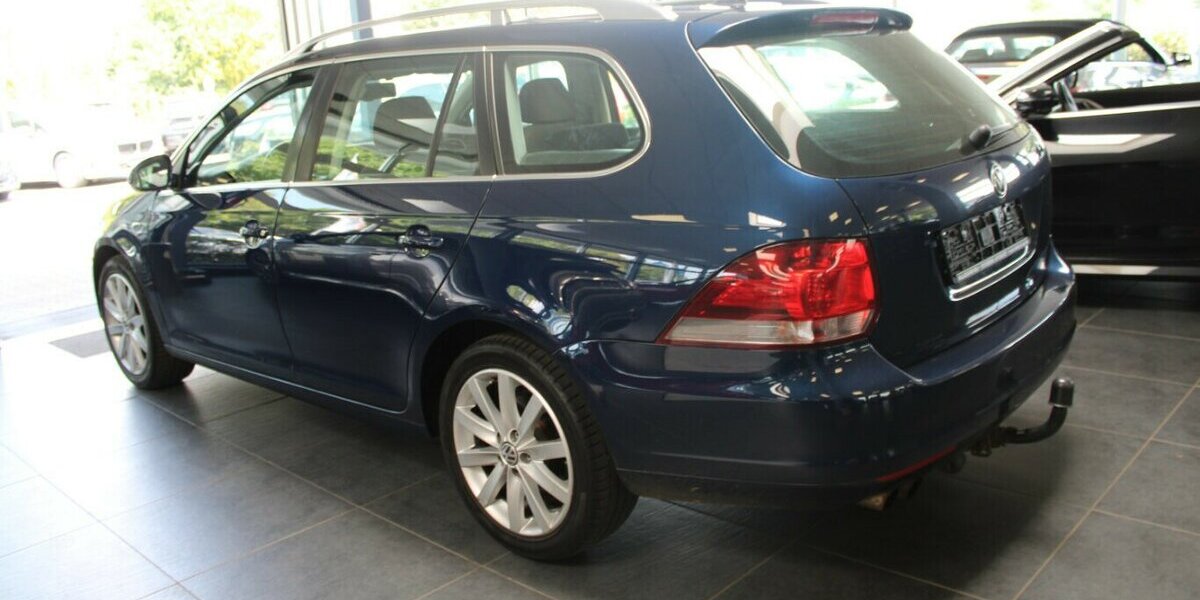 VW Golf Variant Golf 2.0 TDI DPF DSG Highline 103.458 km 9.980 &euro; Euskirchen 53881
