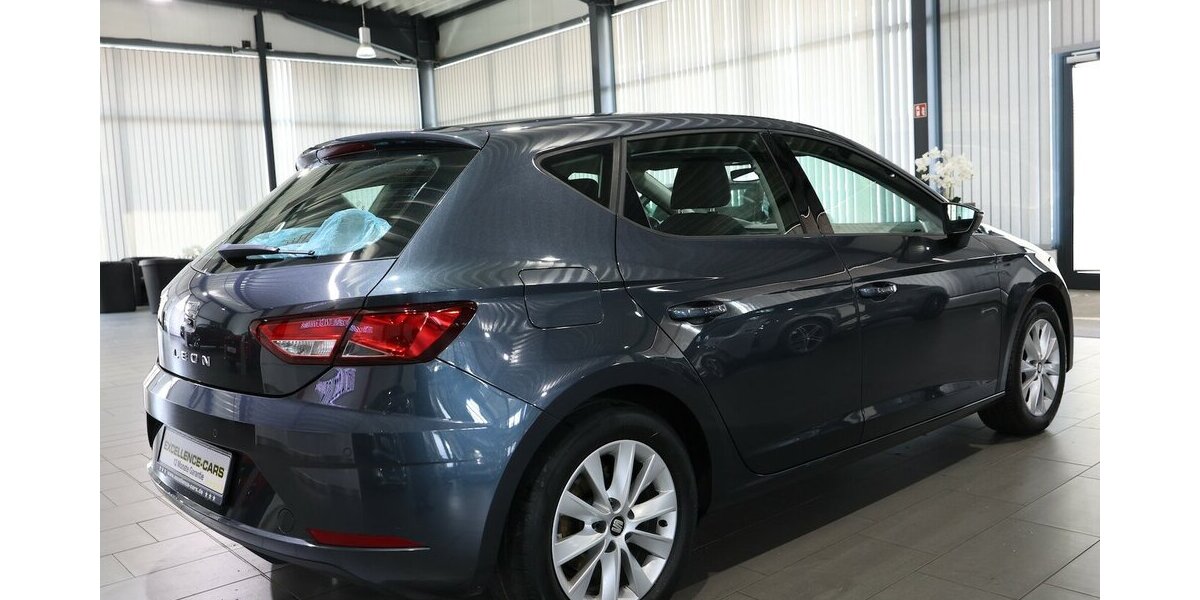 Seat Leon 1.6 TDI STYLE / NAVI-PLUS+APPLE+ANDROID 111.000 km 12.111 &euro; Hamm 59077