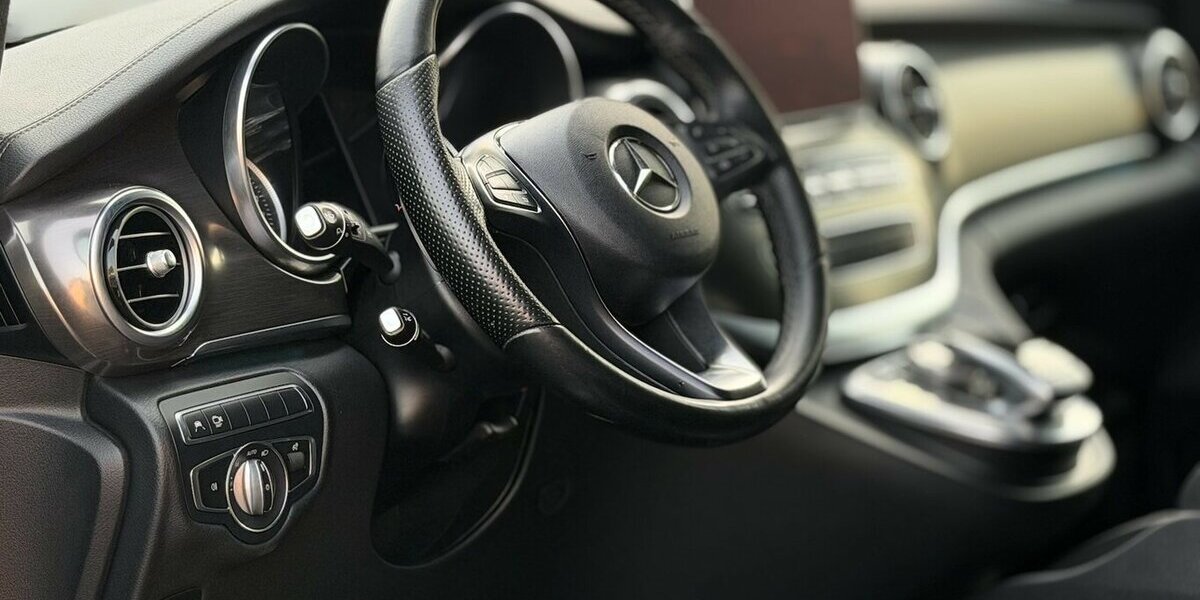 Mercedes-Benz V 250 d / EXCLUSIVE / PANO / El.Tür / Comand 99.000 km 42.990 &euro; Mönchengladbach 41066