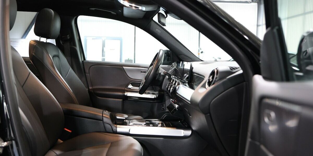 Mercedes-Benz GLB 200 d PROGRESSIVE SPORT / PANORAMA, MATRIX 144.000 km 27.991 &euro; Hamm 59077