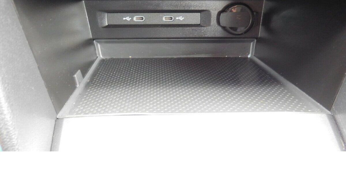 VW Tiguan Allspace 1.5 TSI Life 7 Sitze Navi DSG 30.900 km 28.990 &euro; Vordorf 38533