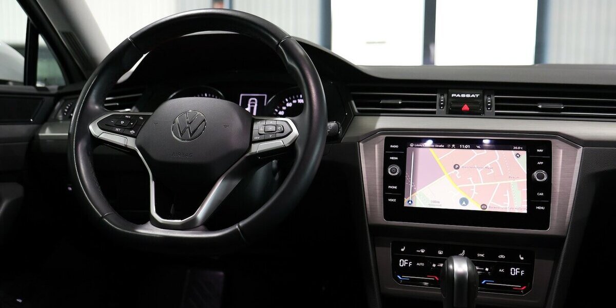 VW Passat Variant 2.0 TDI DSG BUSINESS LED,ACC+LANE 56.000 km 23.555 &euro; Hamm 59077