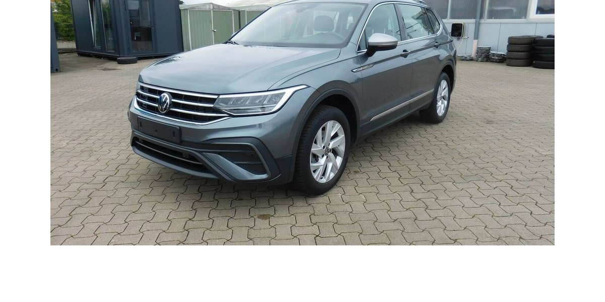VW Tiguan Allspace 1.5 TSI Life 7 Sitze Navi DSG 30.500 km 28.990 &euro; Vordorf 38533