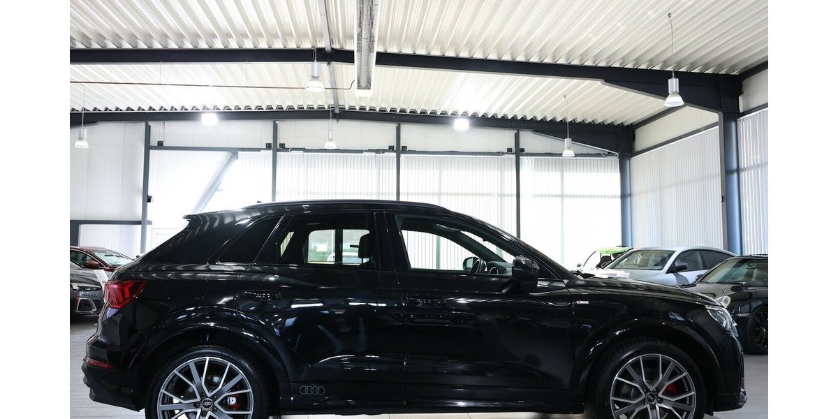 Audi Q3 40 TDI QUATTRO S-LINE SPORT BLACK MATRIX-LED 172.000 km 25.444 &euro; Hamm 59077