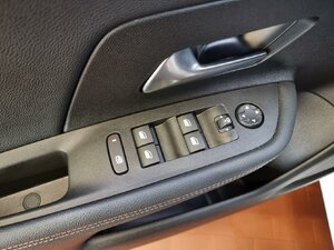 Opel Mokka Ultimate Technologie P. Winter P. Motorhaube 43.977 km 20.870 &euro; HAAN 42781