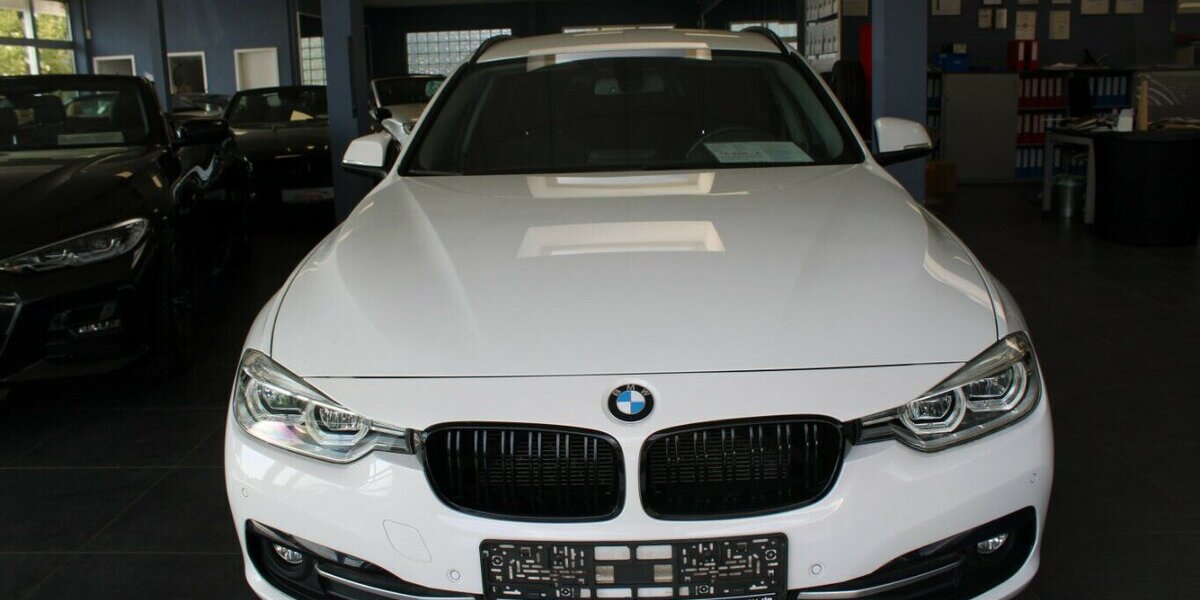 BMW 318 318d Touring Aut. Sport Line 105.126 km 16.980 &euro; Euskirchen 53881