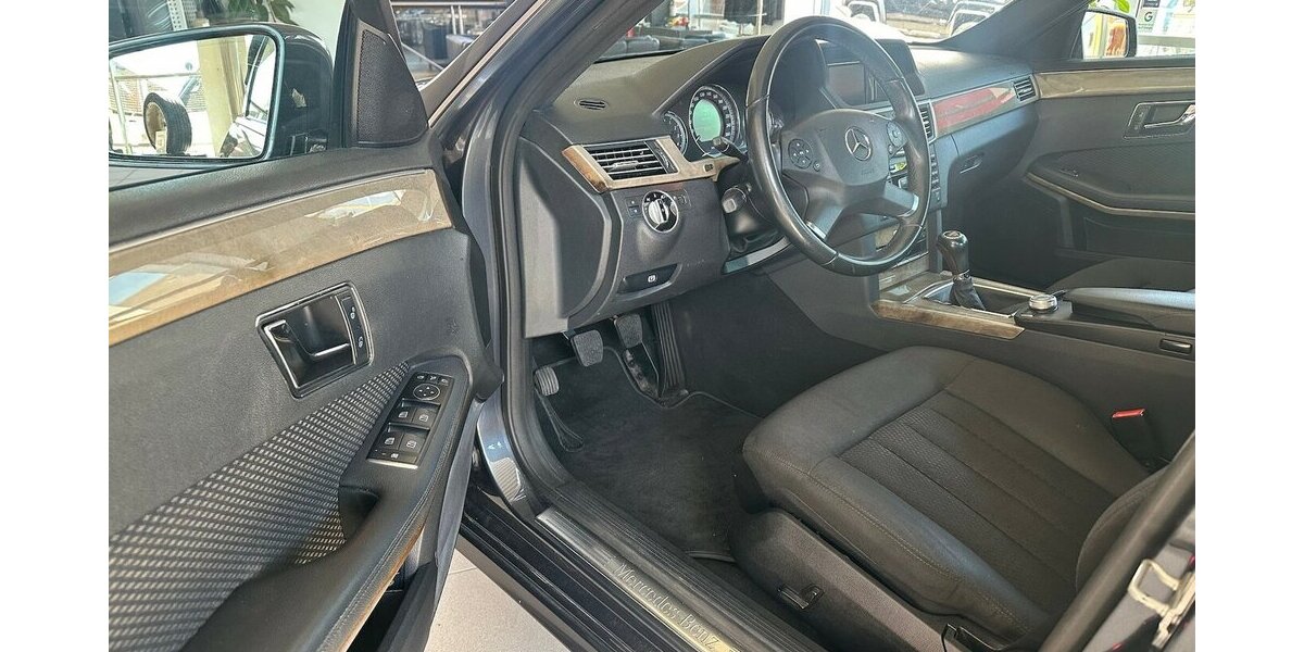 Mercedes-Benz E 200 CDI BlueEfficiency Elegance |Navi|Tempo|PDC 199.782 km 7.499 &euro; Mainz-Kostheim 55246