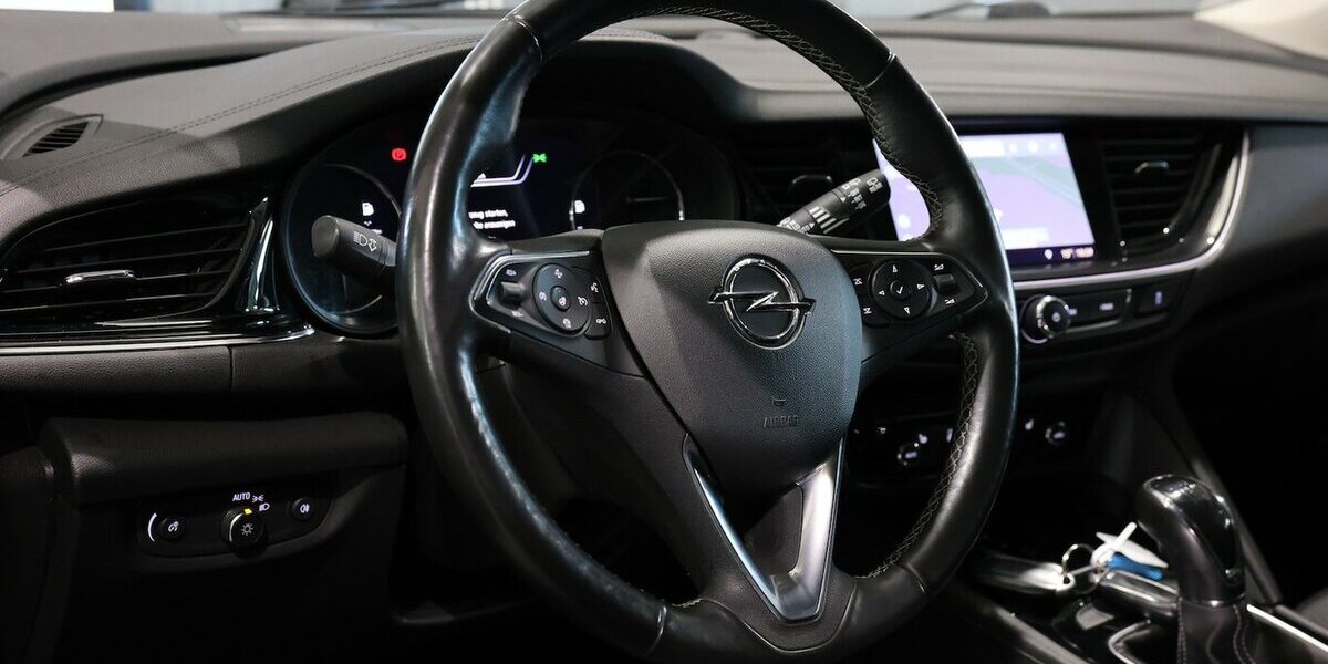 Opel Insignia ST 1.6 D BUSINESS INNOVATION / LED / 79.000 km 13.881 &euro; Hamm 59077