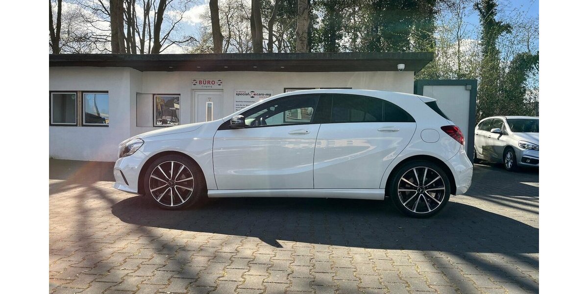 Mercedes-Benz A 220 CDI / AMG / Pano / Kamera / Navi / Euro6 195.000 km 15.490 &euro; Mönchengladbach 41066