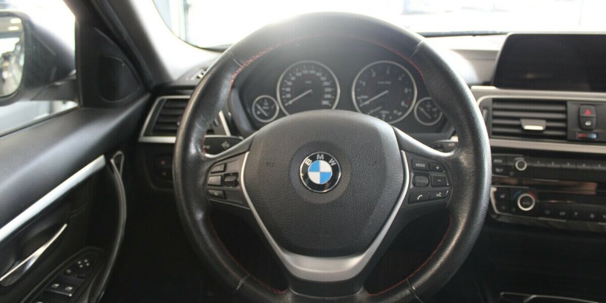 BMW 318 318d Touring Aut. Sport Line 105.126 km 16.980 &euro; Euskirchen 53881
