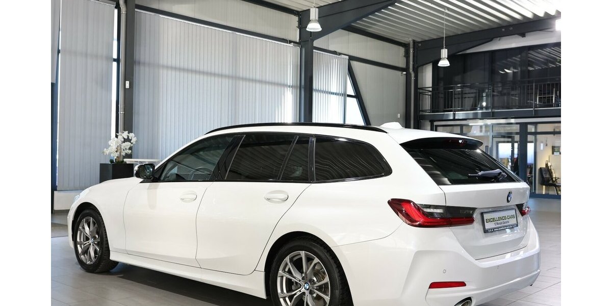 BMW 318d Touring SPORT WHITE & BROWN / CURVED+HUD 114.000 km 25.993 &euro; Hamm 59077