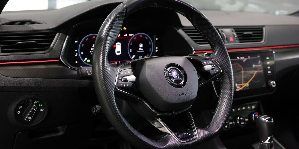 Skoda Superb Combi 2.0 TDI DSG 4x4 SPORTLINE BLACK 110.000 km 26.777 &euro; Hamm 59077