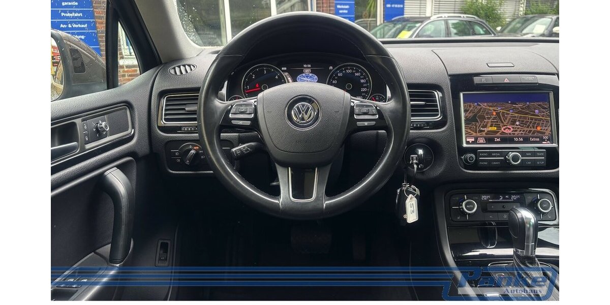 VW Touareg V6 TDI BMT*ALLRad*Standhzg*Pano*Leder* 222.965 km 13.890 &euro; Berlin 13187