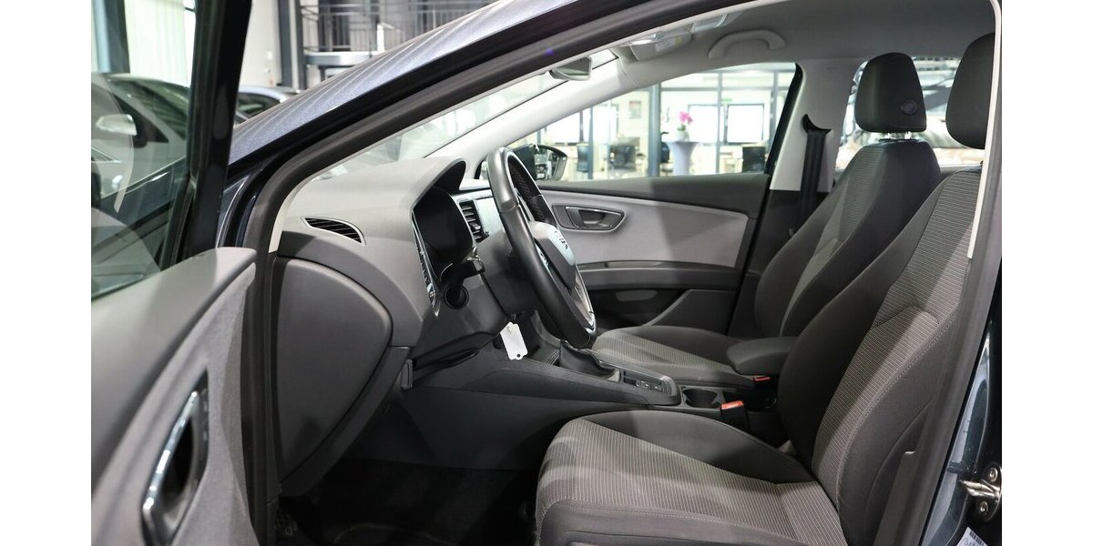 Seat Leon 1.6 TDI STYLE / NAVI-PLUS+APPLE+ANDROID 111.000 km 12.111 &euro; Hamm 59077