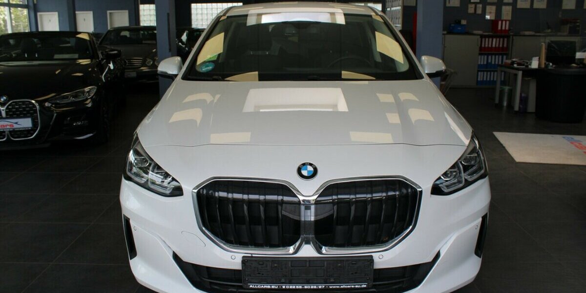 BMW 218 218d Active Tourer Aut. 32.270 km 25.980 &euro; Euskirchen 53881
