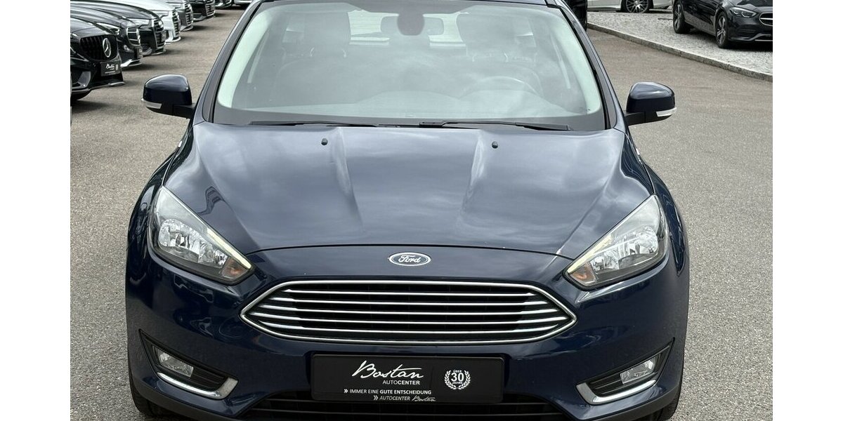 Ford Focus Turnier Titanium CARPLAY/KEYLESS/NAVI/PDC 187.775 km 6.800 &euro; Villingen-Schwenningen 78054