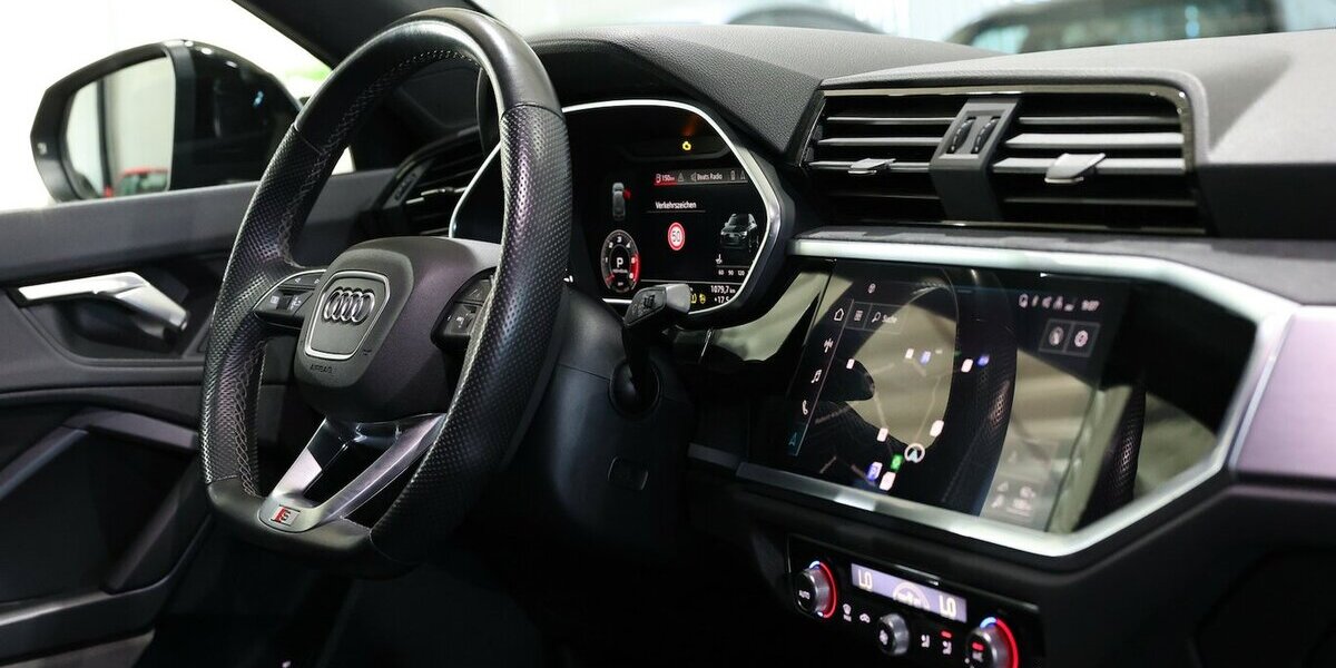 Audi Q3 40 TDI QUATTRO S-LINE SPORT BLACK MATRIX-LED 172.000 km 25.444 &euro; Hamm 59077