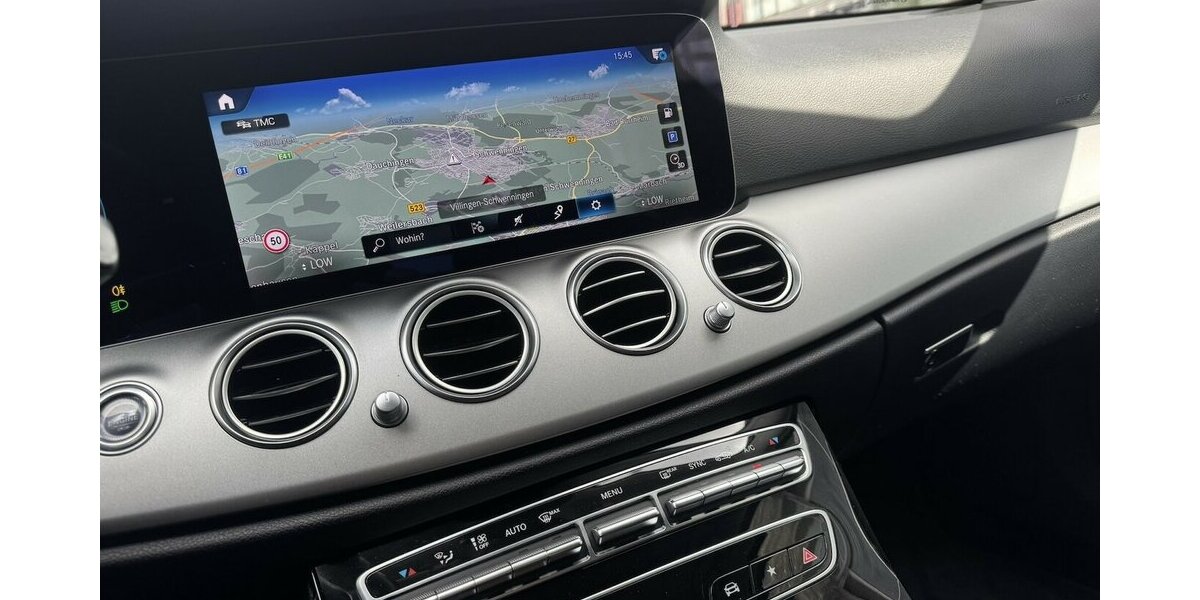 Mercedes-Benz E 400 d 4 MATIC/LED/KAMERA/KLIMA/DAB/APP-CONNECT 59.719 km 39.900 &euro; Villingen-Schwenningen 78054